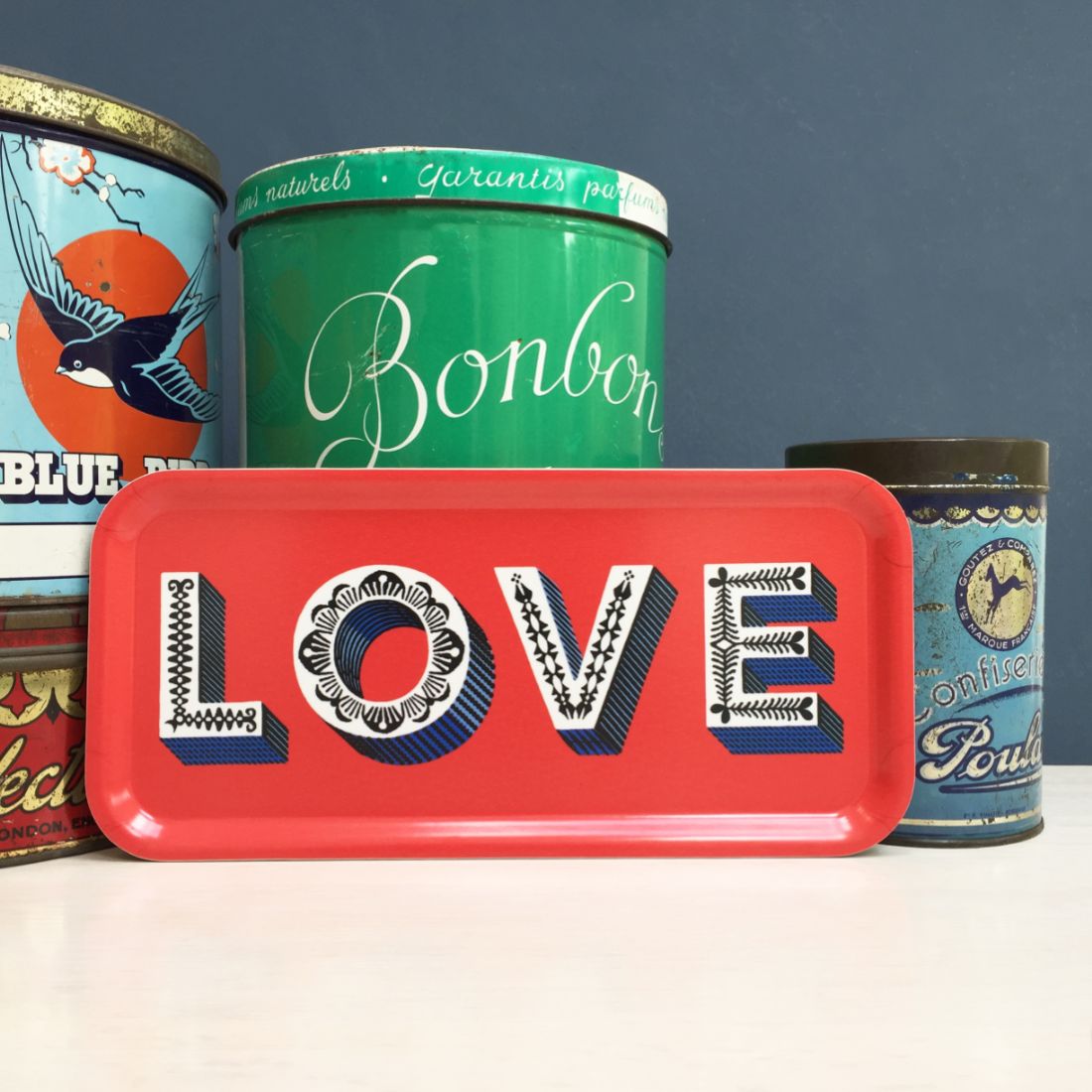 Love / Red Tray 32x15cm