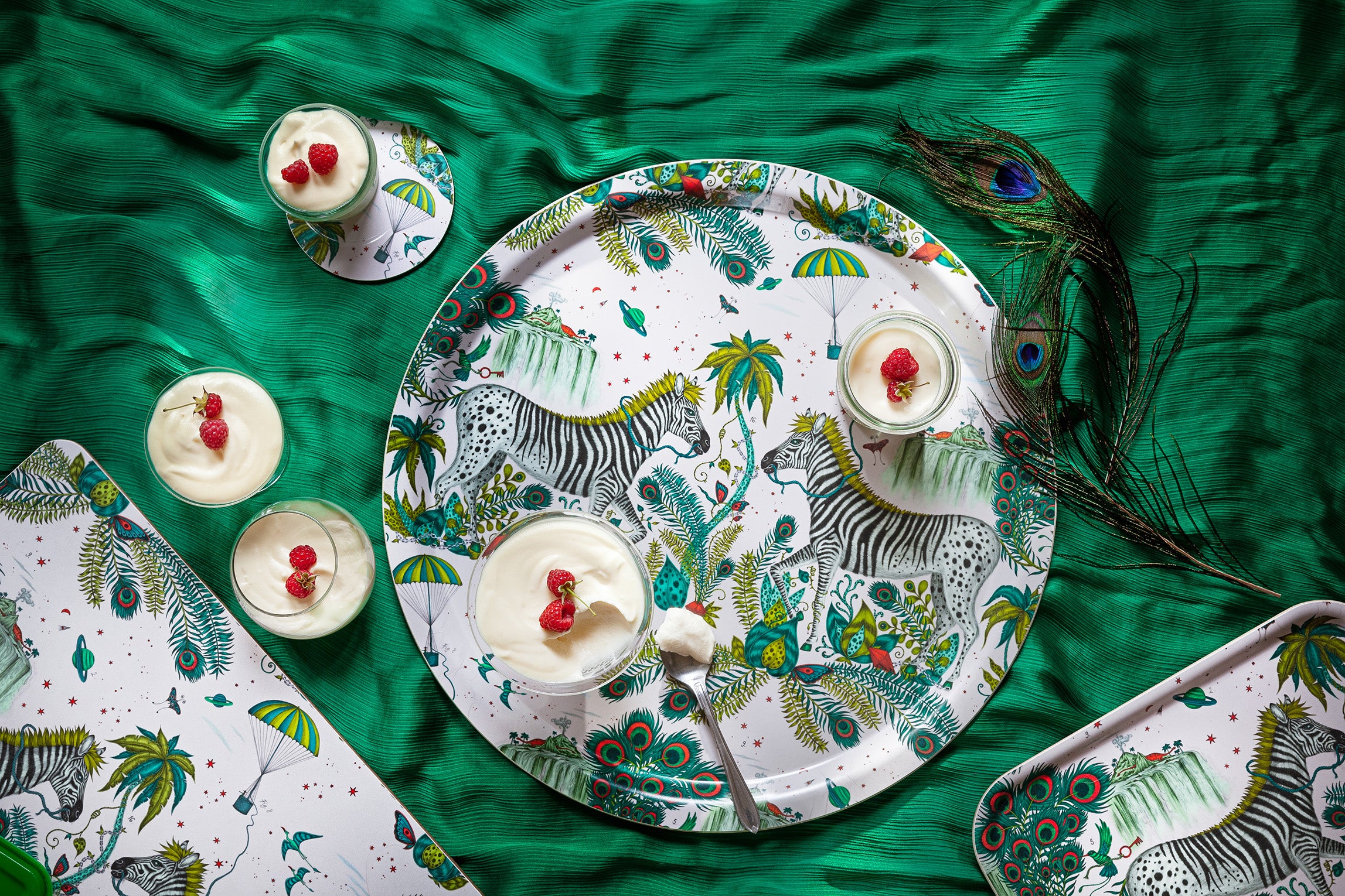 Lost World Tray 43x33cm