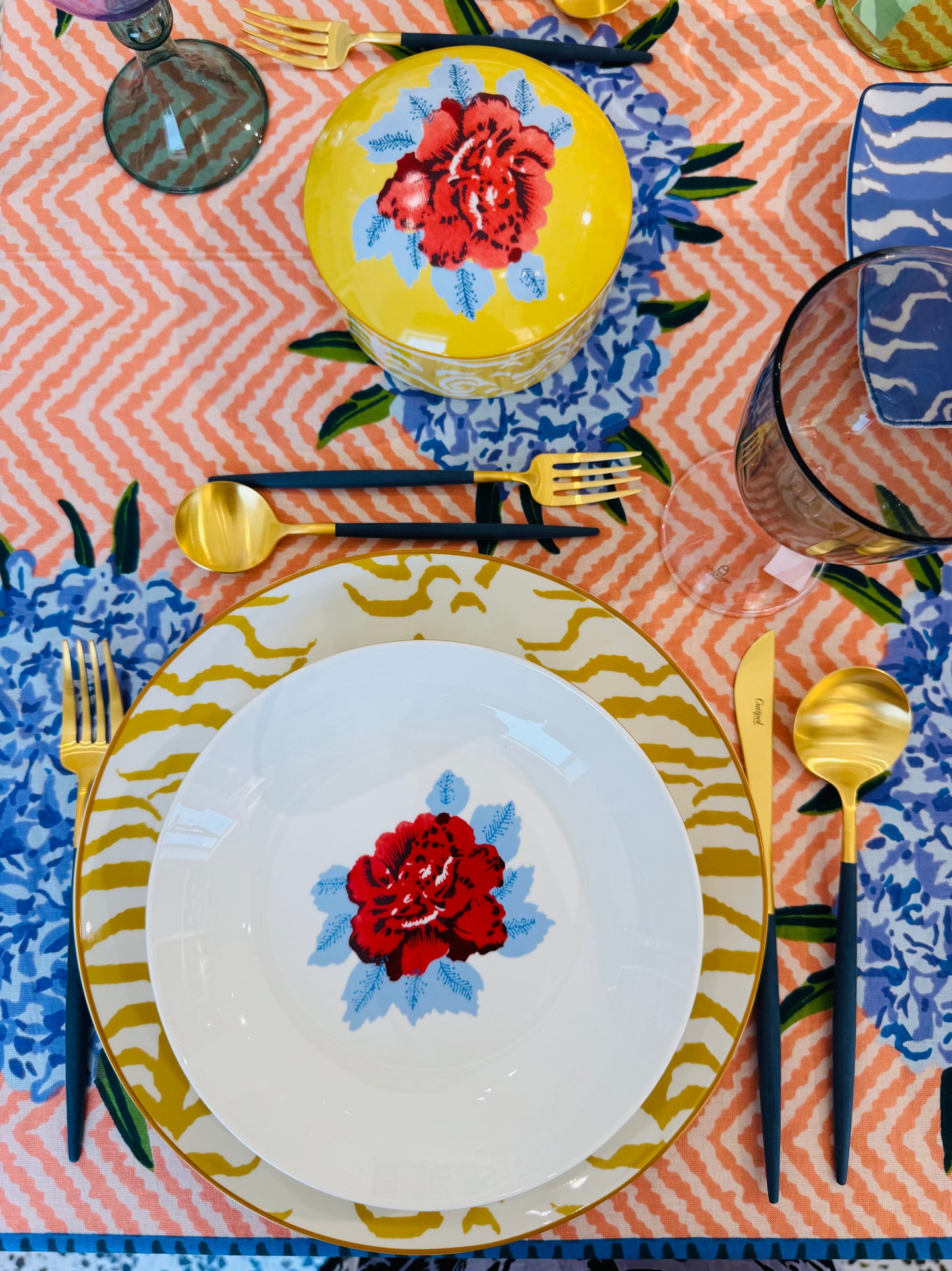 Indian Tiger Gold Porcelain Plates Set of 3 - Gold