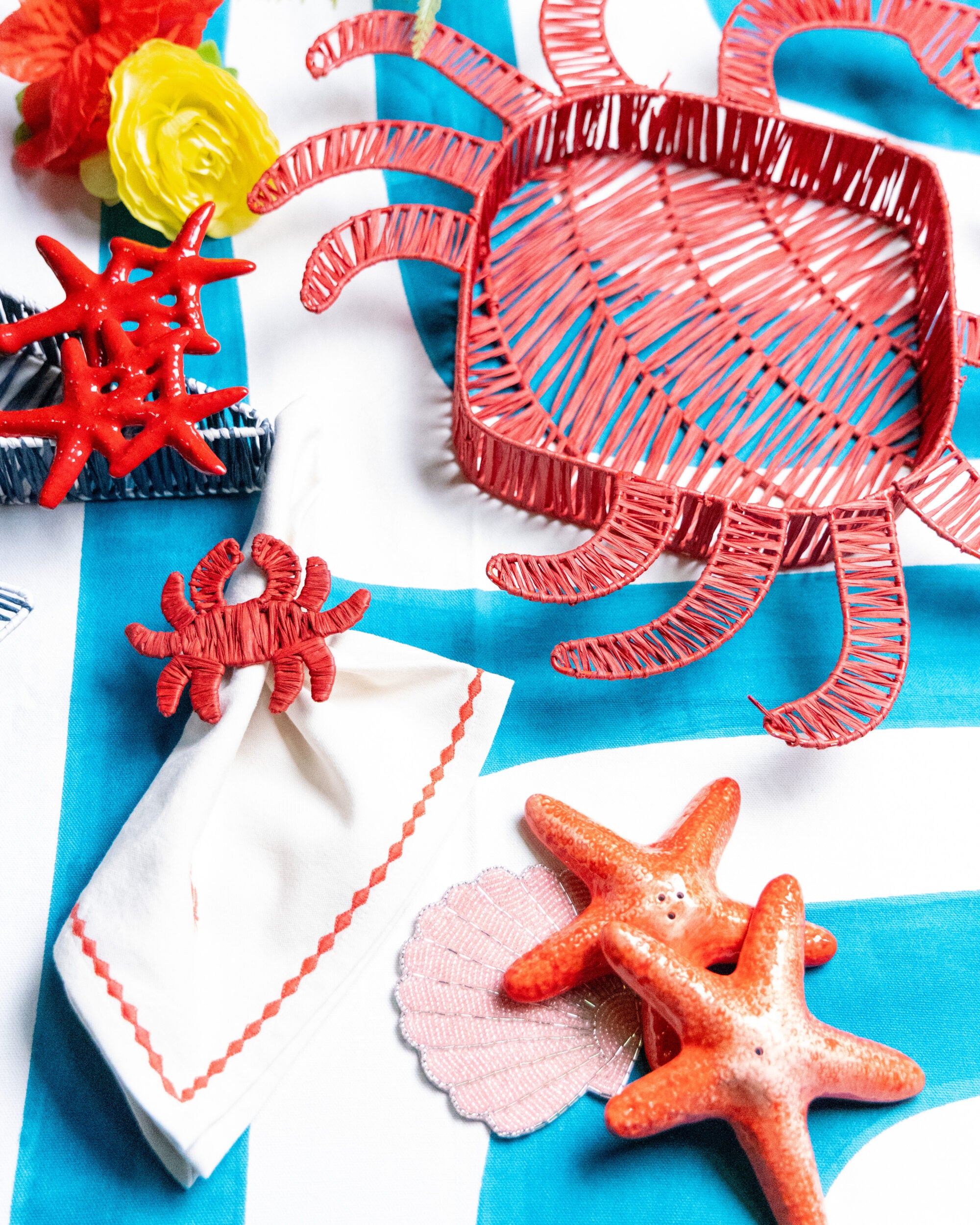 Natural Raffia Basket - Crab