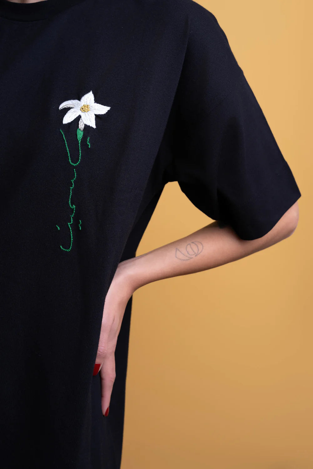 Salim Azzam Classic T-shirt - Yasmine