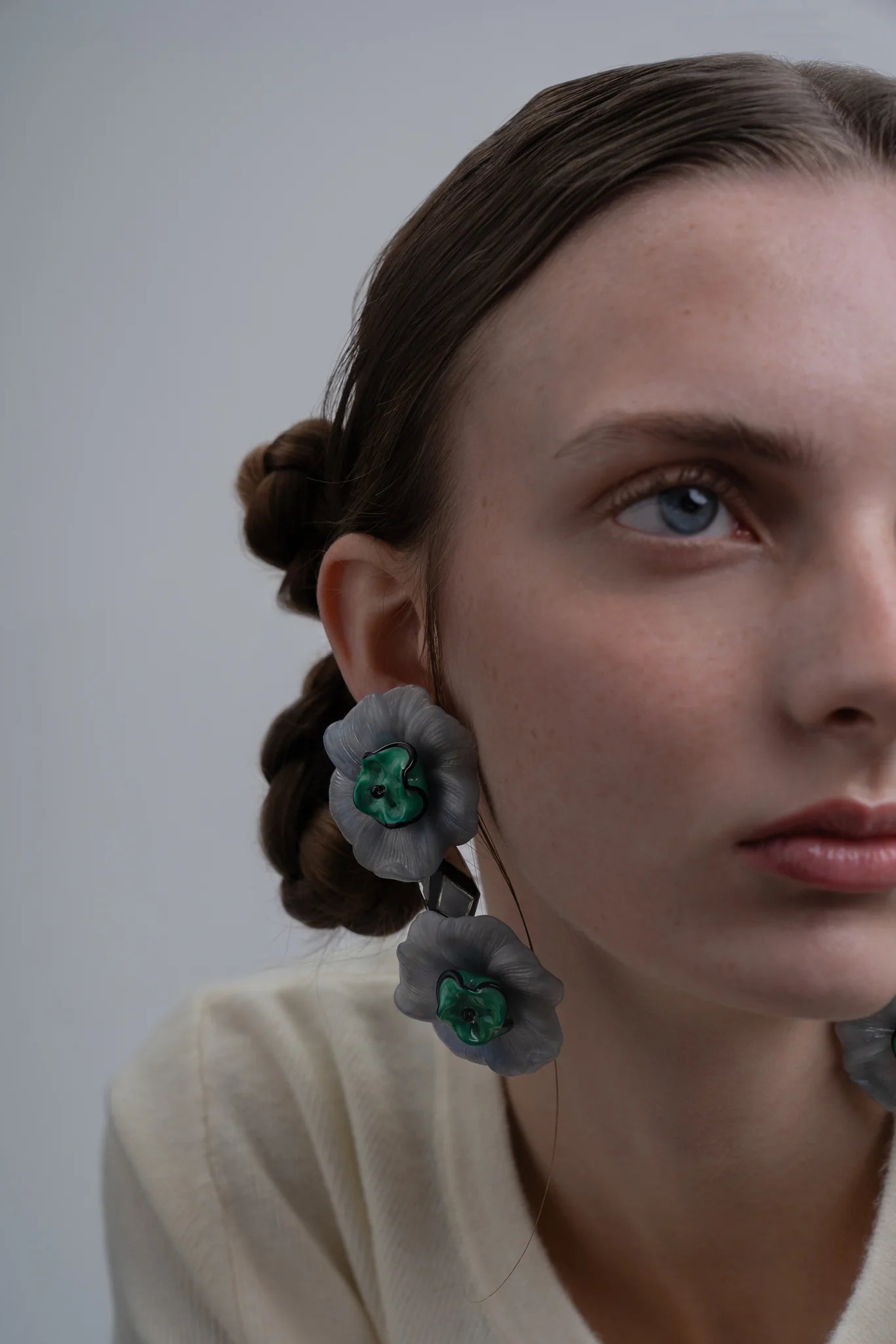 Sunflower Grey Earrings