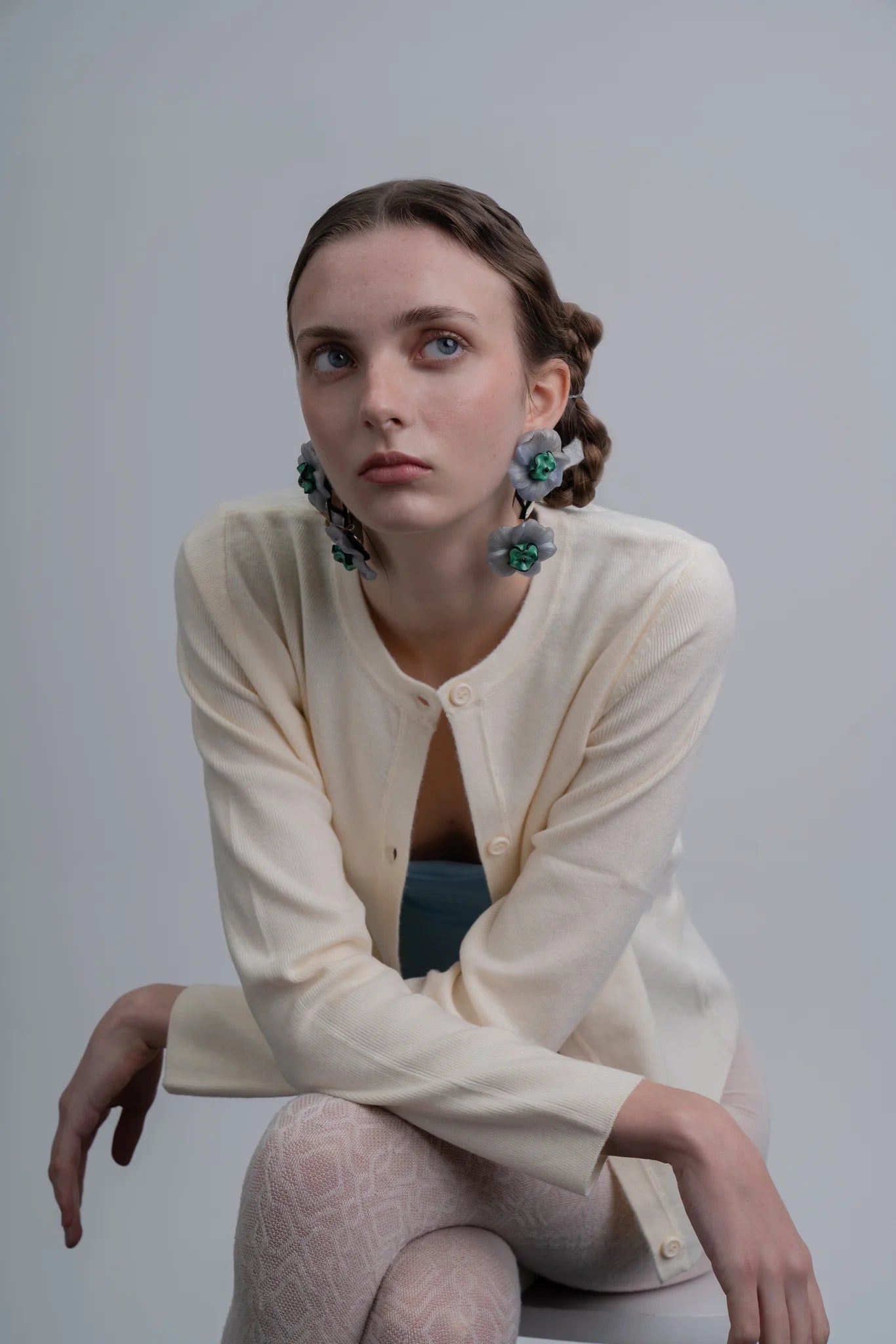 Sunflower Grey Earrings