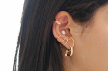 Load image into Gallery viewer, LRJC Round Ear Cuff
