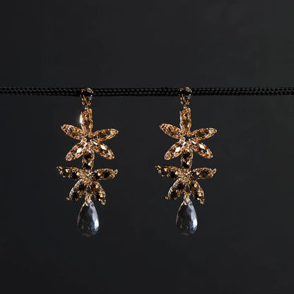 Crocus Earrings Gold