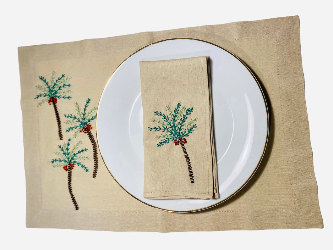 A table Embroidered Linen Placemat - Palm Trees