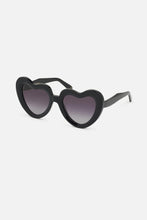 Load image into Gallery viewer, The Heart Sunglasses - Black
