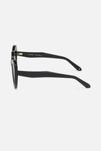Load image into Gallery viewer, The Heart Sunglasses - Black
