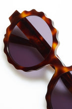 Load image into Gallery viewer, The Lily Sunglasses - Ecaille
