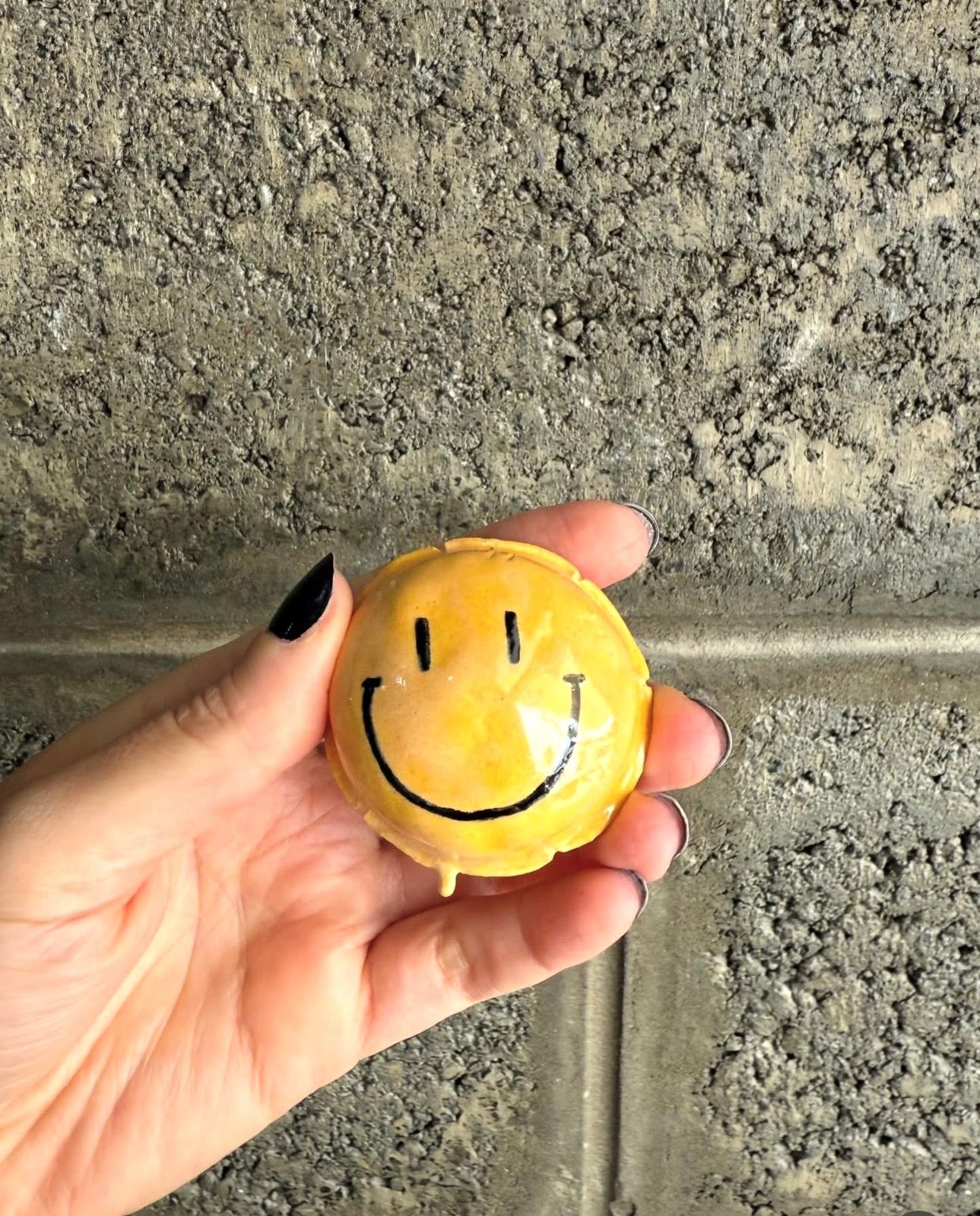 Wall Hanging Ceramic Mini Smiley