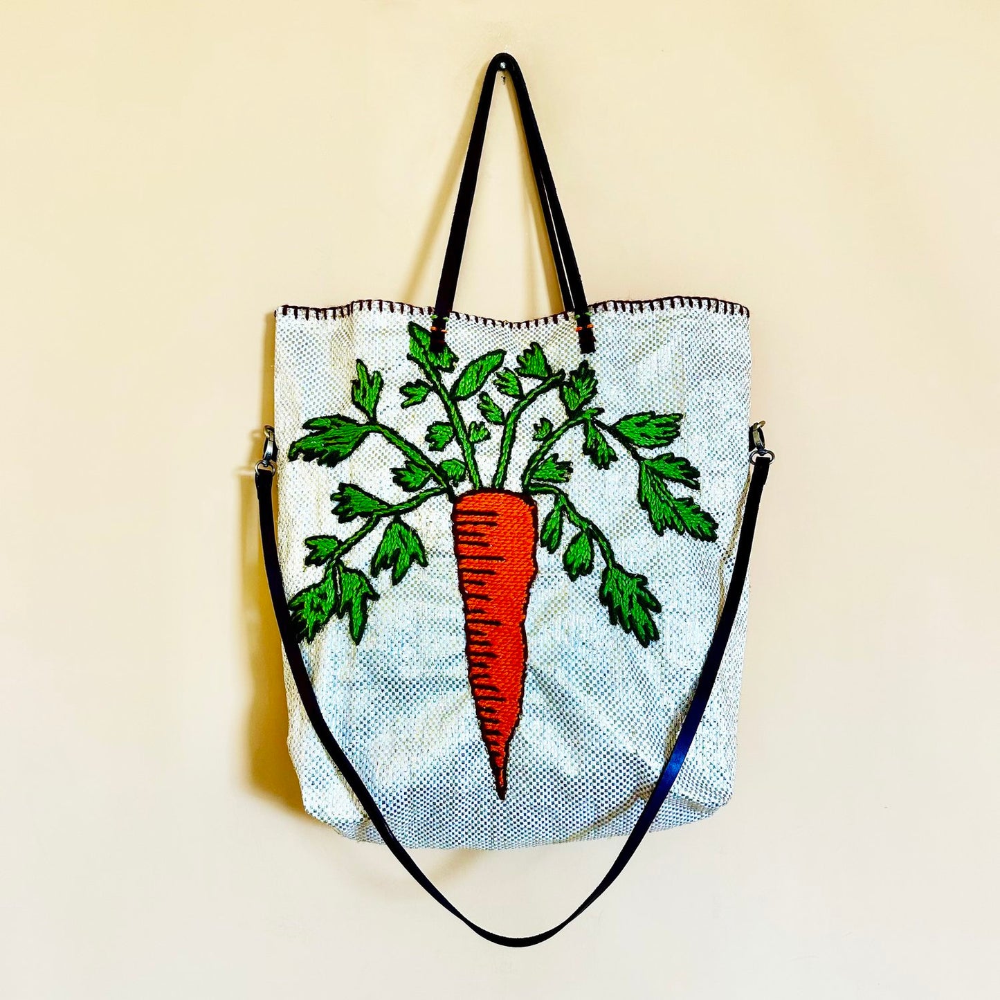 Farmers Carrot Bag - Medium