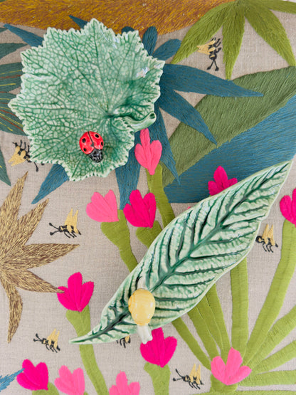 Leaf Medler Tree with Snail