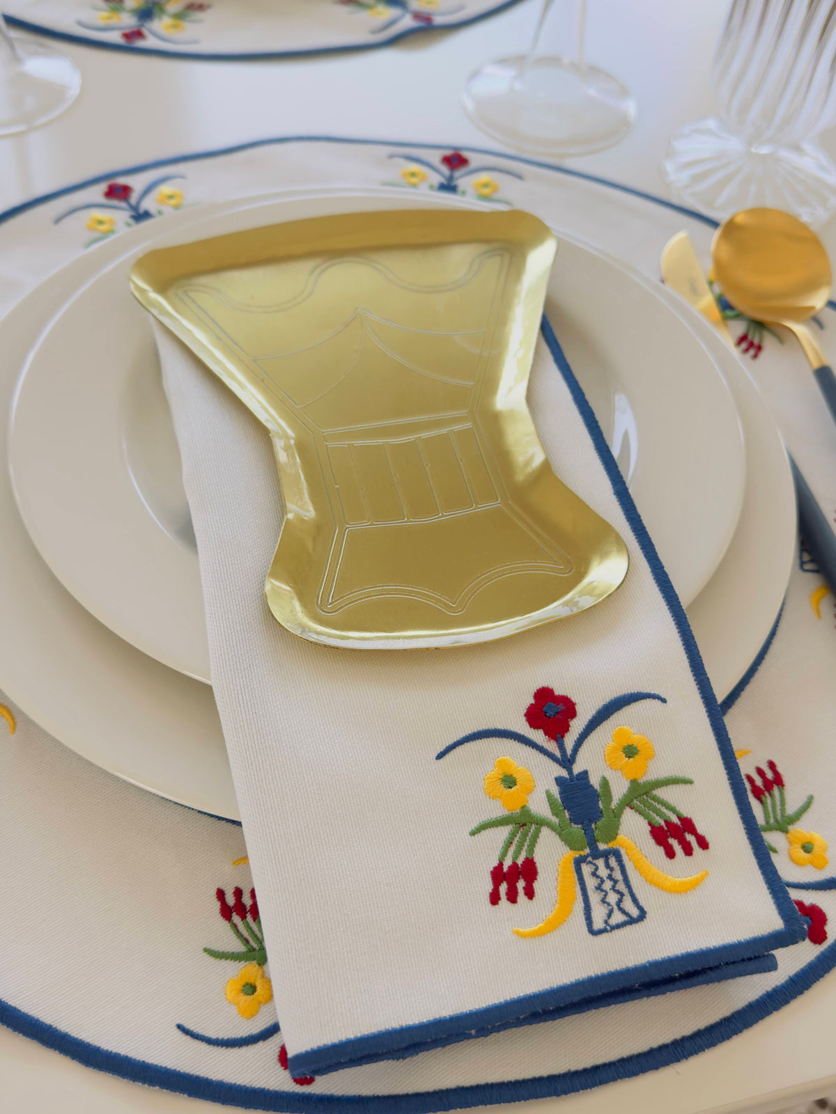 Majlis Round Placemat