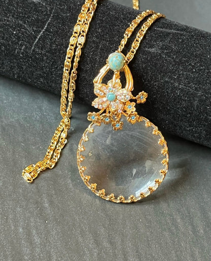Ornella Magnifying Lens Necklace - Flower