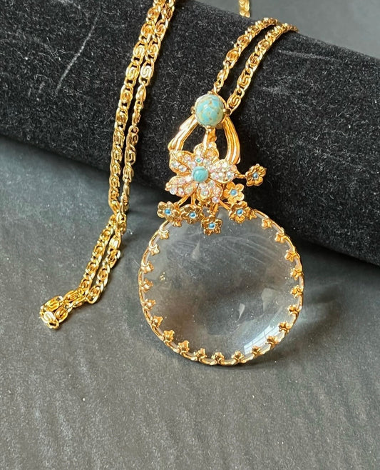 Ornella Magnifying Lens Necklace - Flower