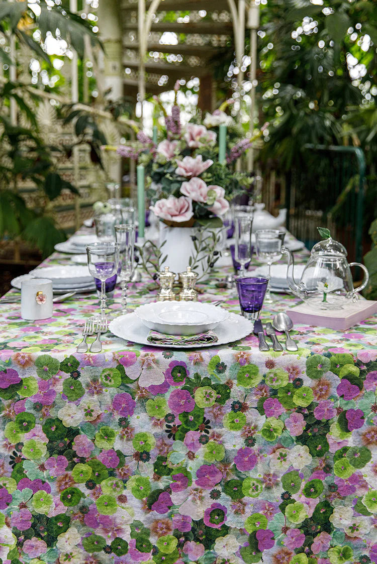 Le Marche Aux Fleurs Linen Tablecloth