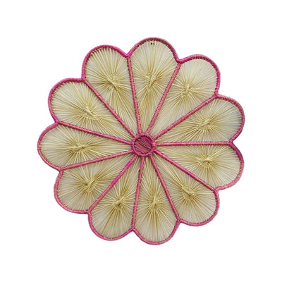 Daisy Scalloped Round Placemat