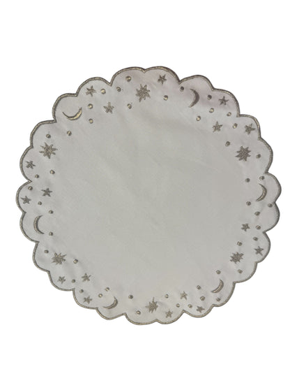 A table Embroidered Scalloped Placemat - Moons & Stars
