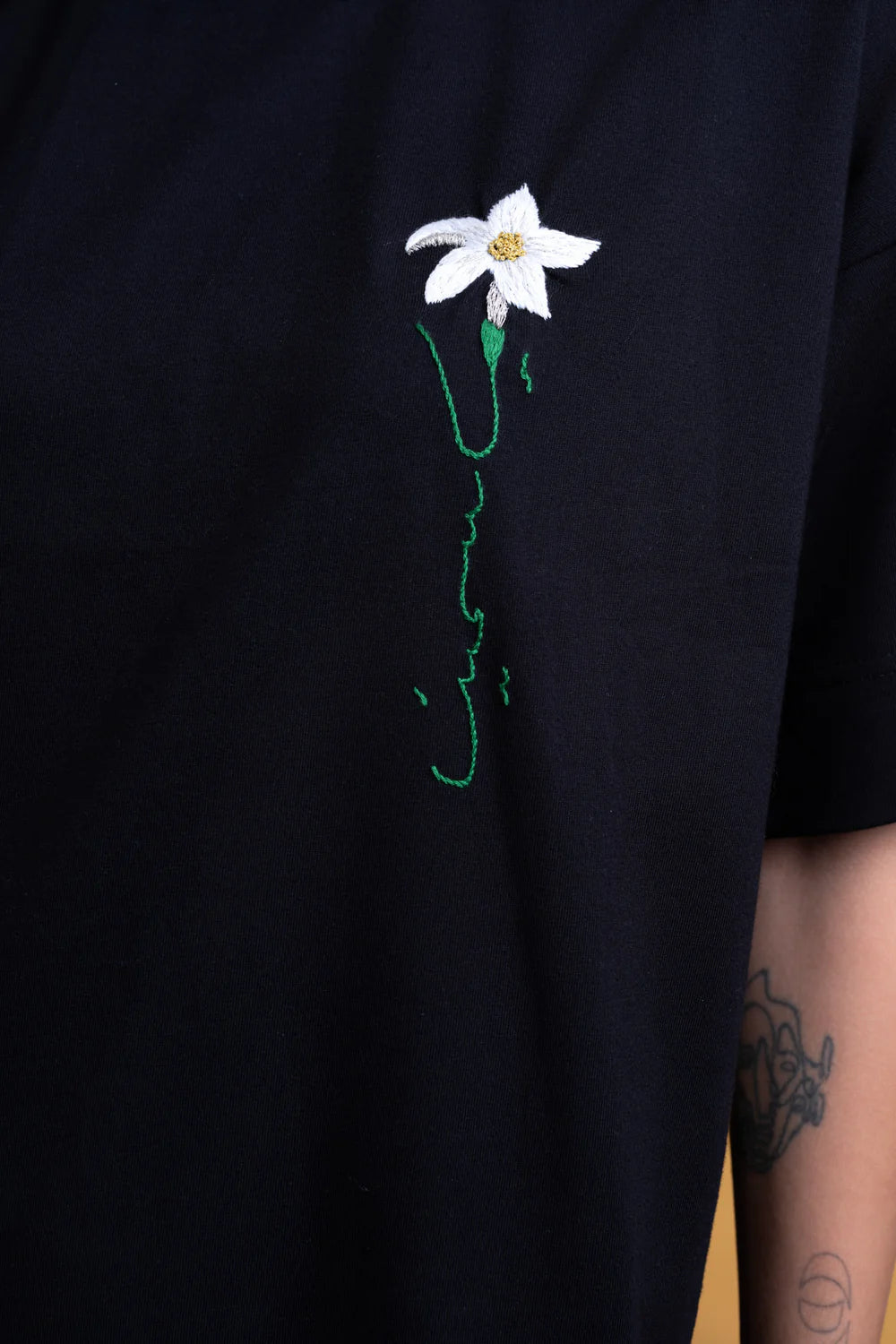 Salim Azzam Classic T-shirt - Yasmine