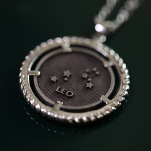 Load image into Gallery viewer, Elsa O Horoscope Necklace - Leo
