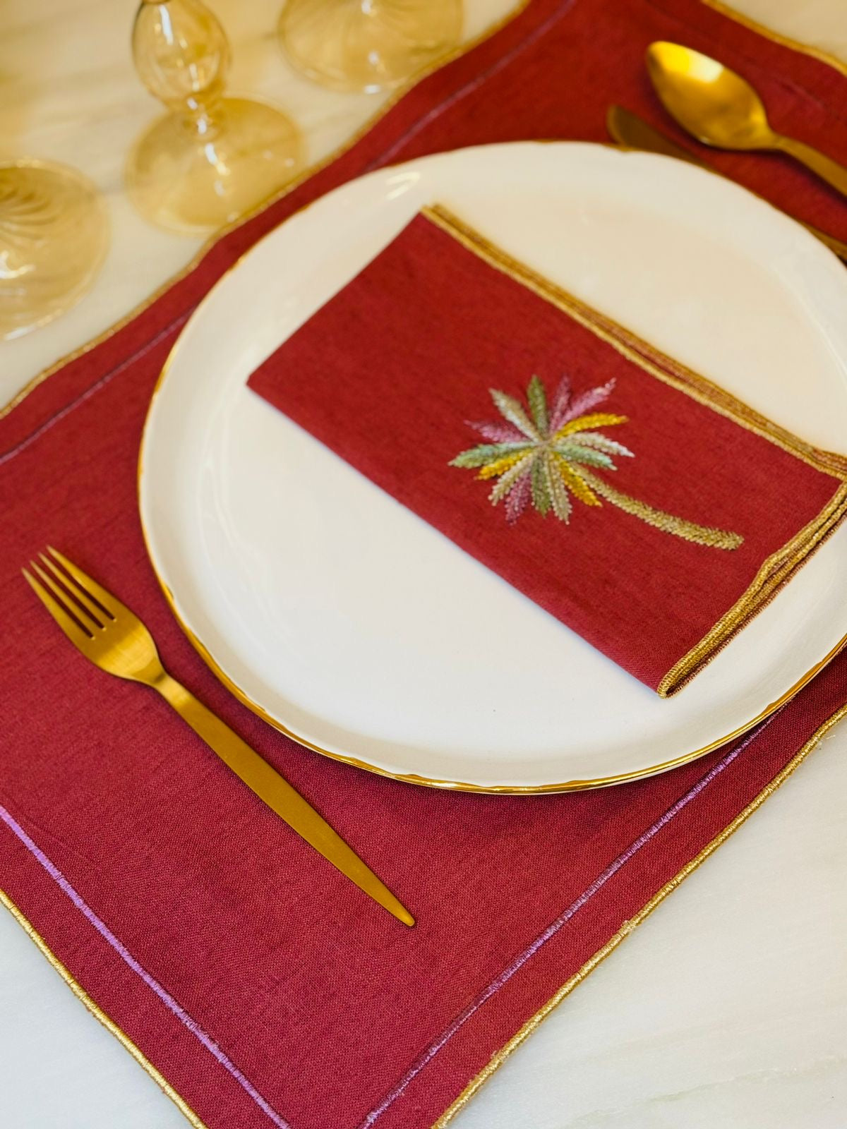 A Table Embroidered Linen Napkin Pink - Multicolored Palm Tree