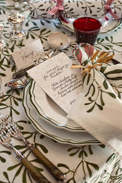 Mistletoe Kiss Linen Tablecloth