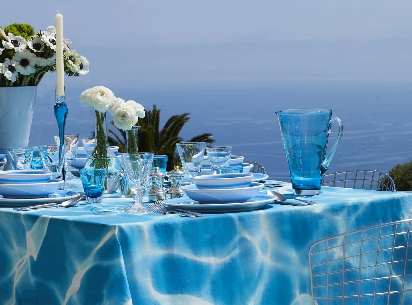 La Piscine Linen Tablecloth