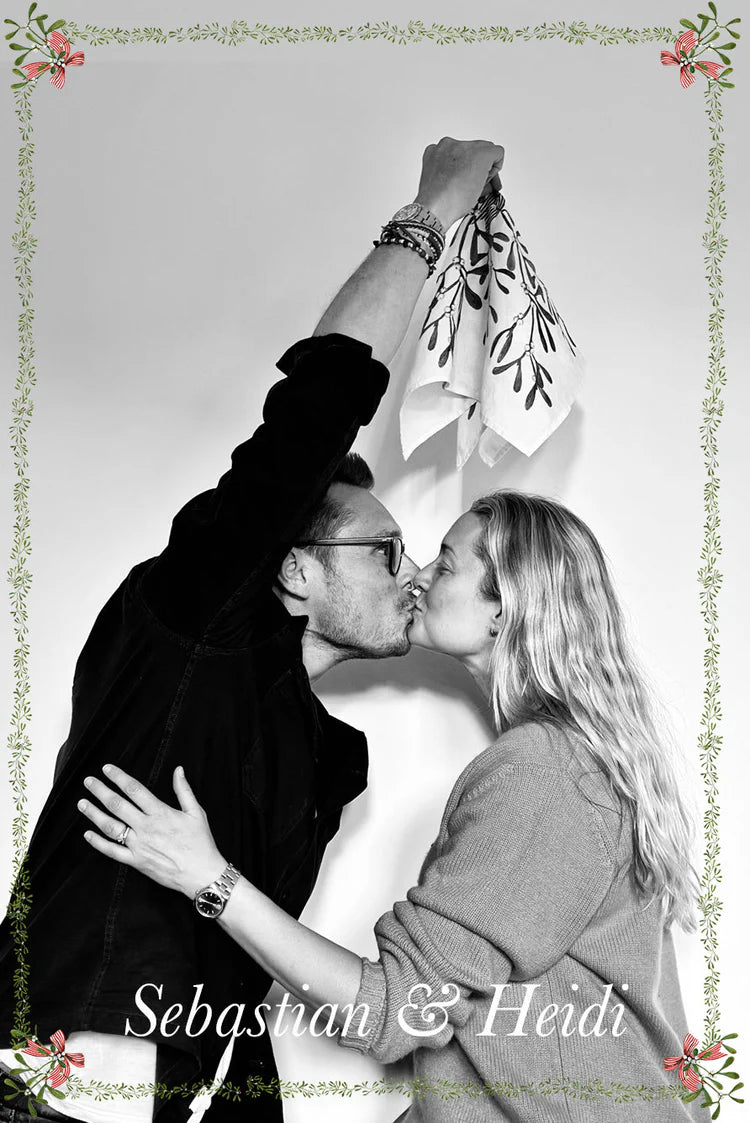 Mistletoe Kiss Linen Napkin