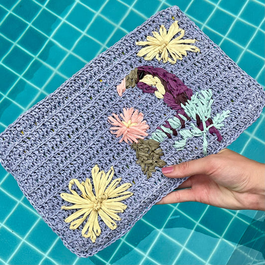 Rai Zahra Clutch