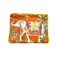 Load image into Gallery viewer, Atelier Bamboo Indiana Pouch
