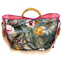 Load image into Gallery viewer, Atelier Bamboo Isla Marguerita Tote Bag

